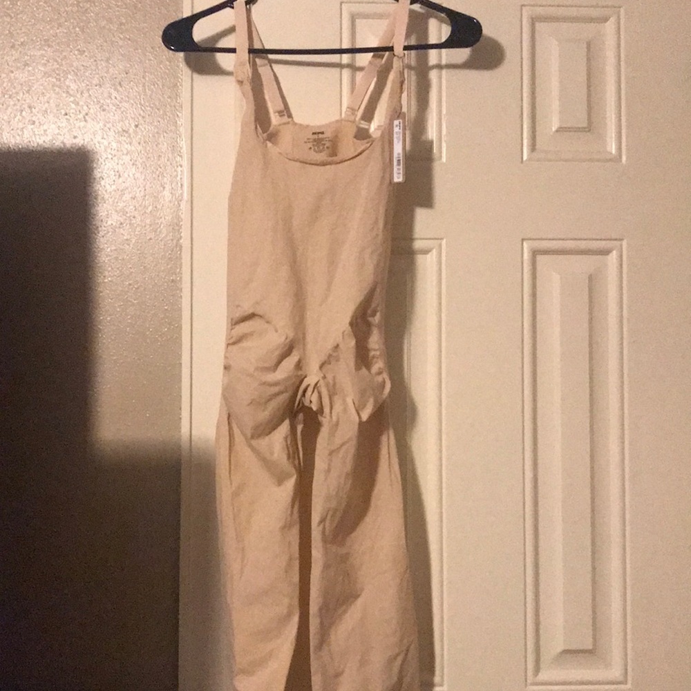 SKIMS Everyday Sculpt Open Busy Catsuit